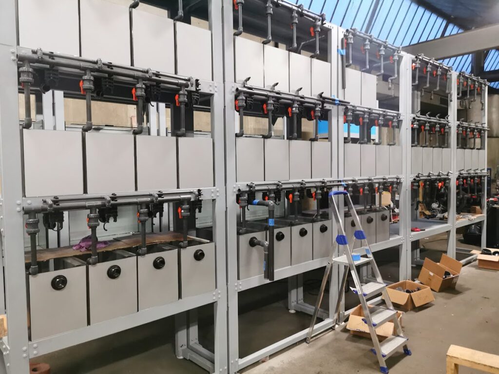 fish tank factory